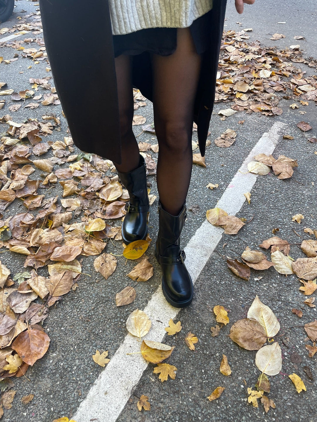 Anja Buckle Boots - Black-Fashion Nora