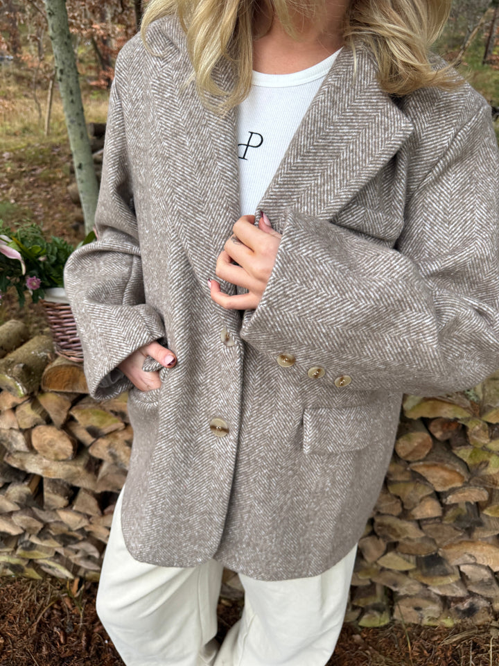 Elnora Blazer - Beige/White-Fashion Nora