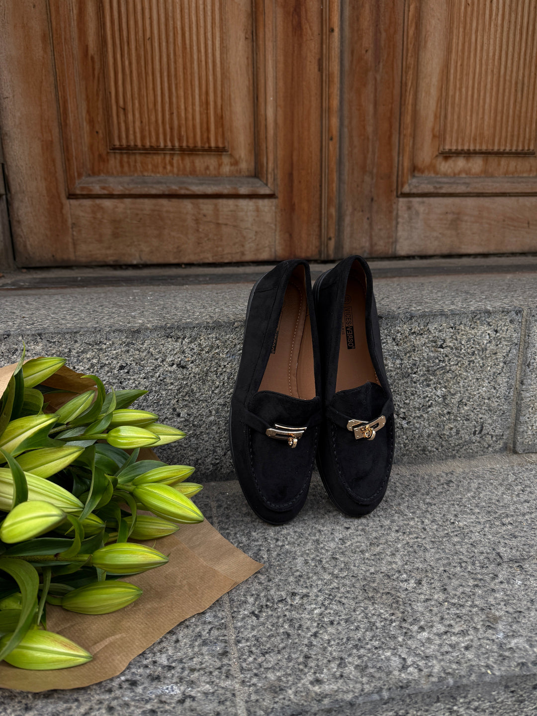 Lianna Buckle Loafers - Black-Fashion Nora