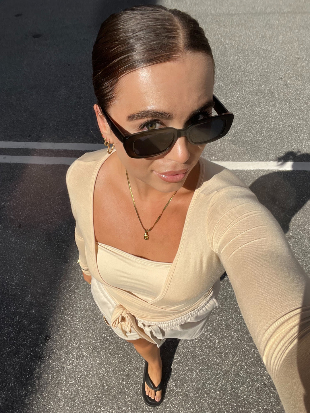 Nicoline Sunglasses - Black-Fashion Nora