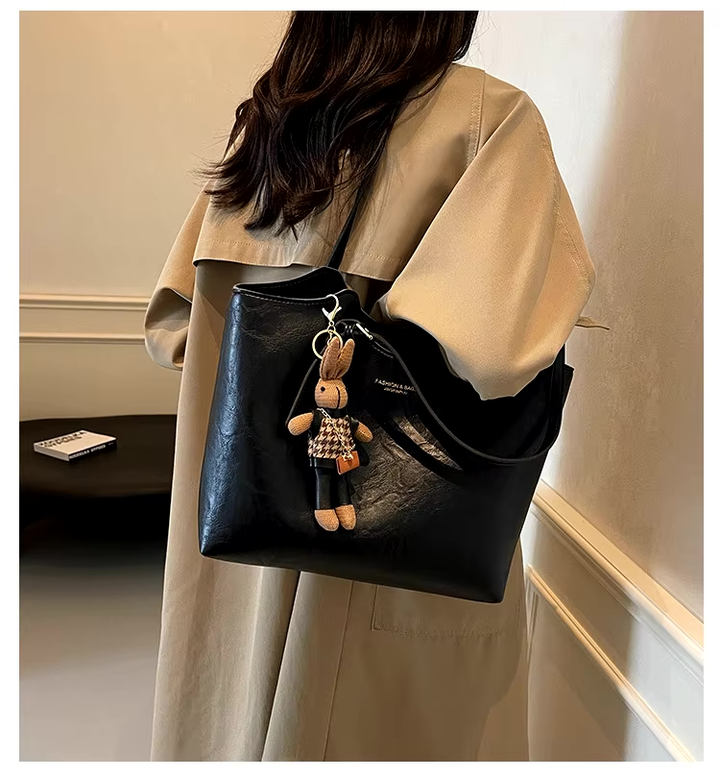 Rustic Edge | Vegan Leather Tote Bag | Vintage Shopper-Fashion Nora